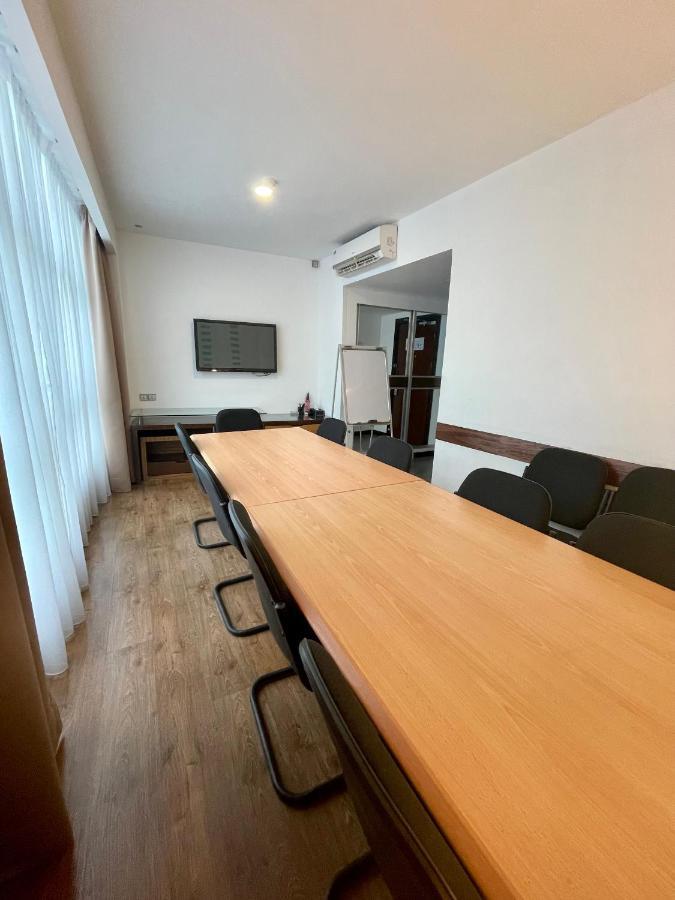 New World Express Motel بينتولو المظهر الخارجي الصورة